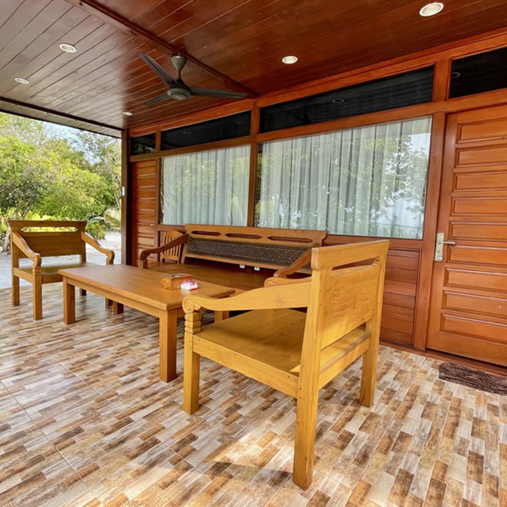 Barata Villa Leebong View 3